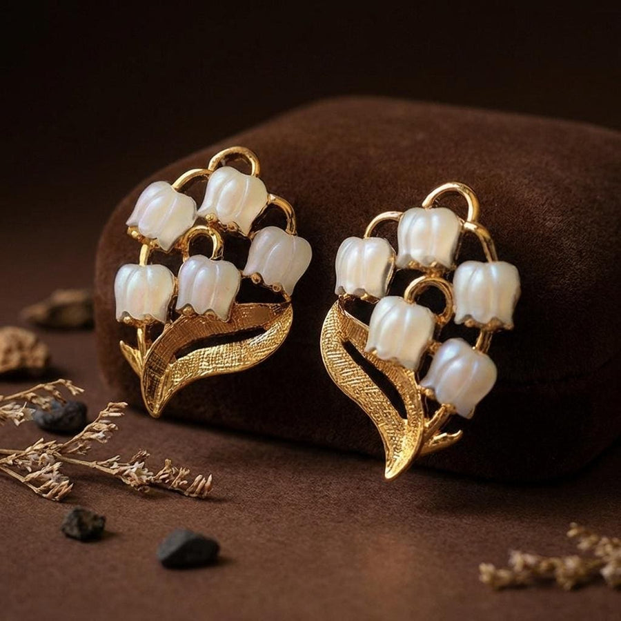 Lily-of-the-Valley Pearl Studs