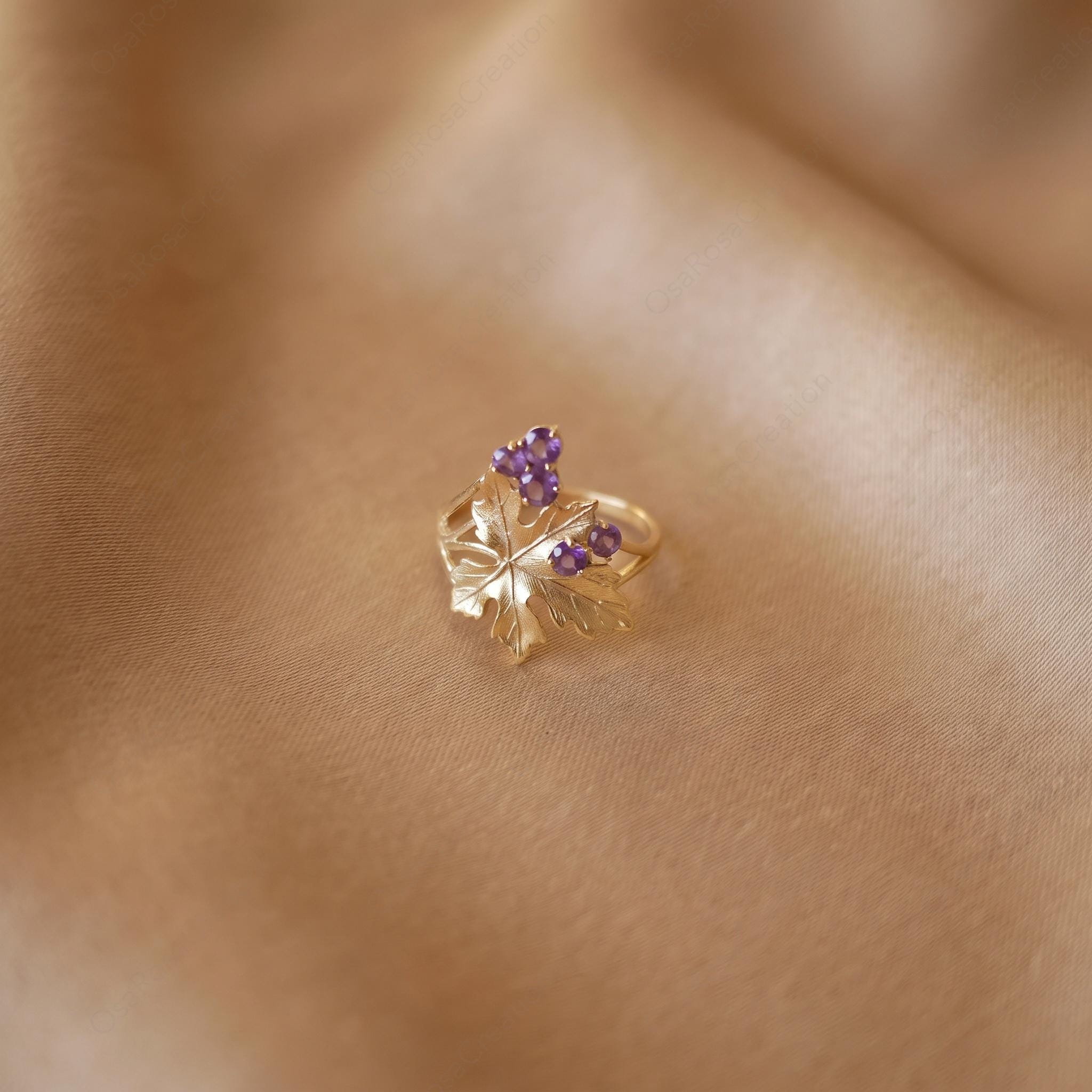 Vintage Grape Vine Ring, Amethyst Color Cluster Ring, Gold Leaf Botanical Jewelry, Mediterranean Style Ring, Art Nouveau Ring