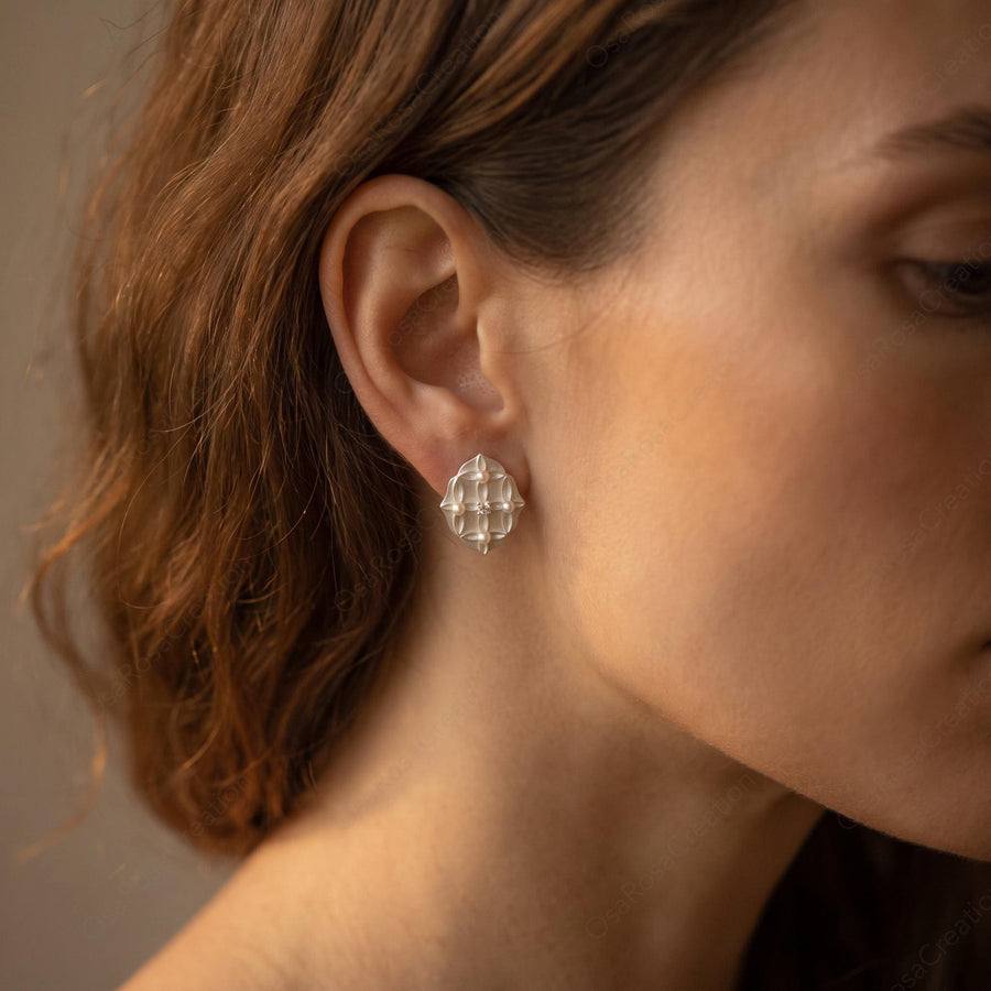 Deco Pearl Flower Studs