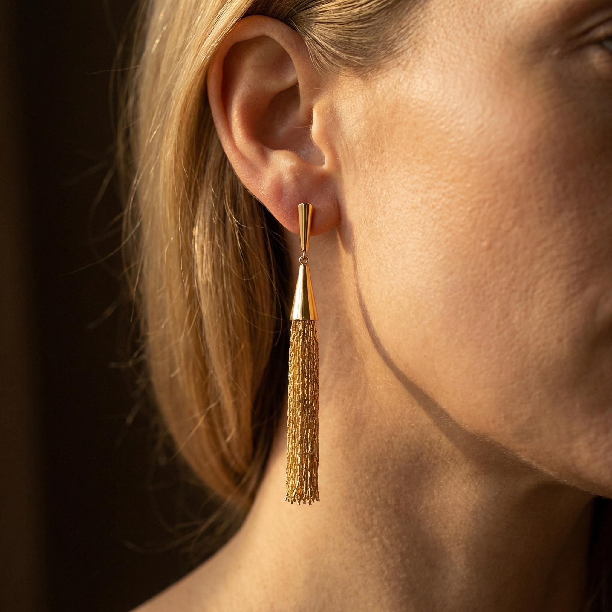 Geometric Chain Tassel Earrings – 18K Gold Plated Minimalist Statement Jewelry