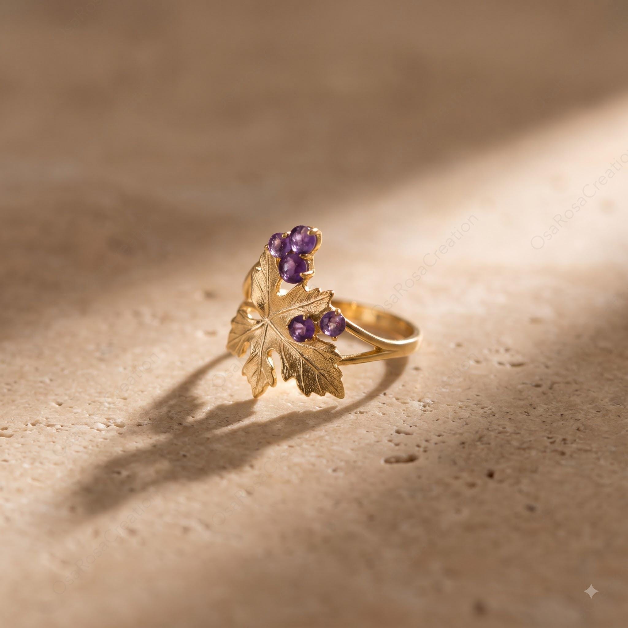 Vintage Grape Vine Ring, Amethyst Color Cluster Ring, Gold Leaf Botanical Jewelry, Mediterranean Style Ring, Art Nouveau Ring
