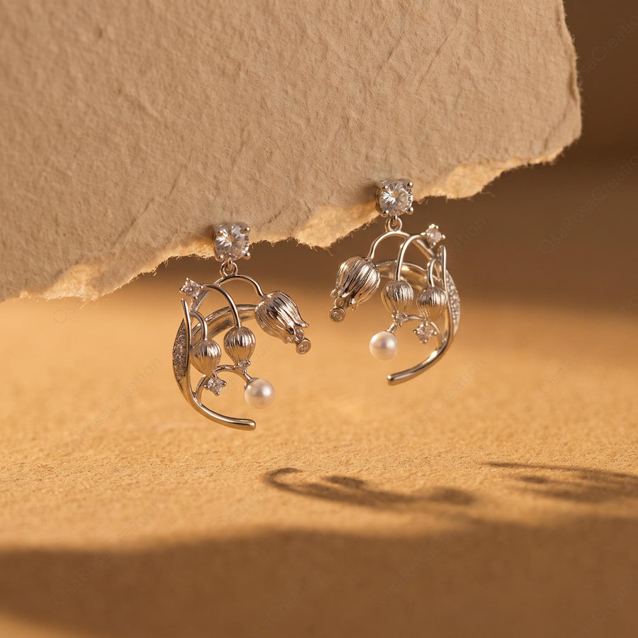 Silver Bellflower Pearl Earrings