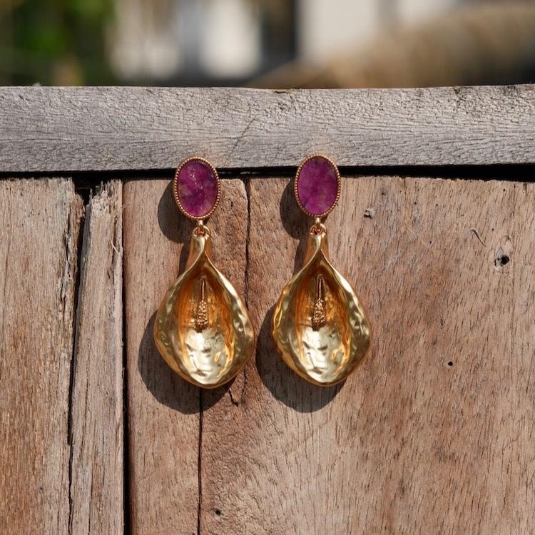 Calla Lily Earrings, Greek Goddess Hera Inspired Jewelry, Gold Floral Drop Earrings, Sculptural Flower Earrings, 925 Silver Post