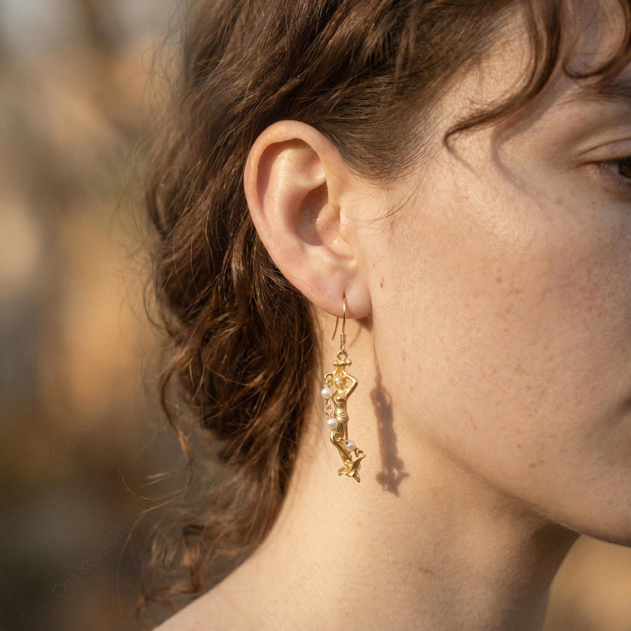 Siren Pearl Earrings
